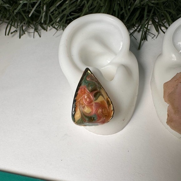 Mismatched Vintage Earrings: Clay Rose + Pink/Green Swirl Teardrop Earrings - Picture 13 of 14